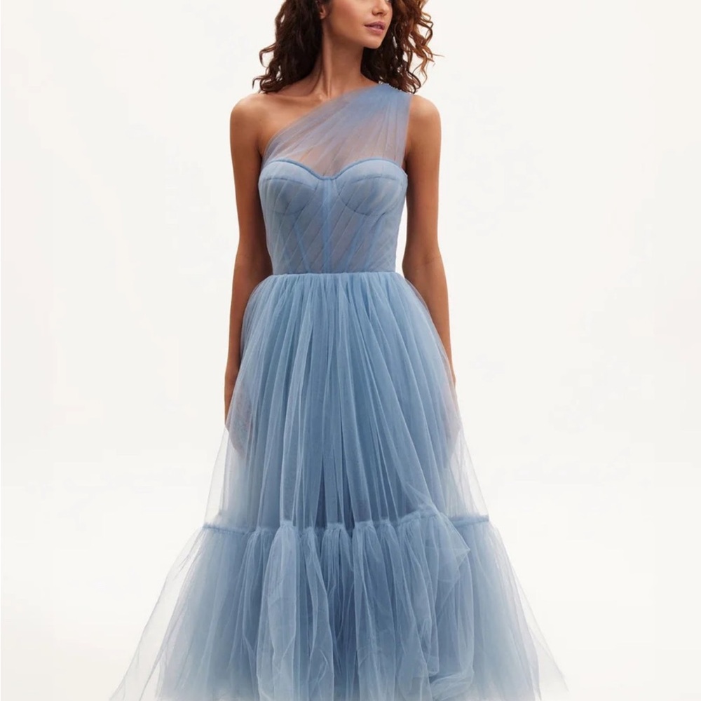 Elegant Blue One-Shoulder Dress